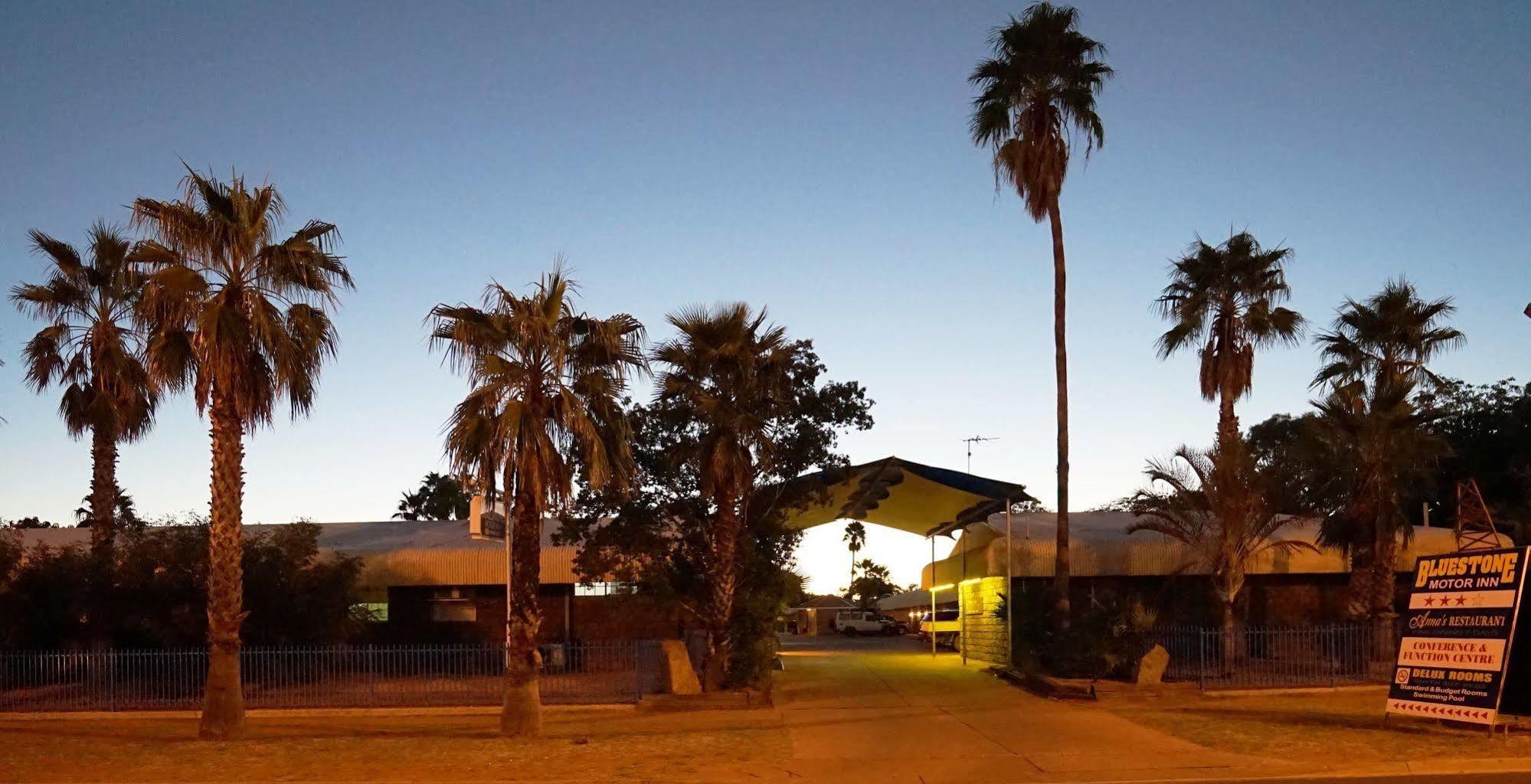 Bluestone Motor Inn Tennant Creek Kültér fotó